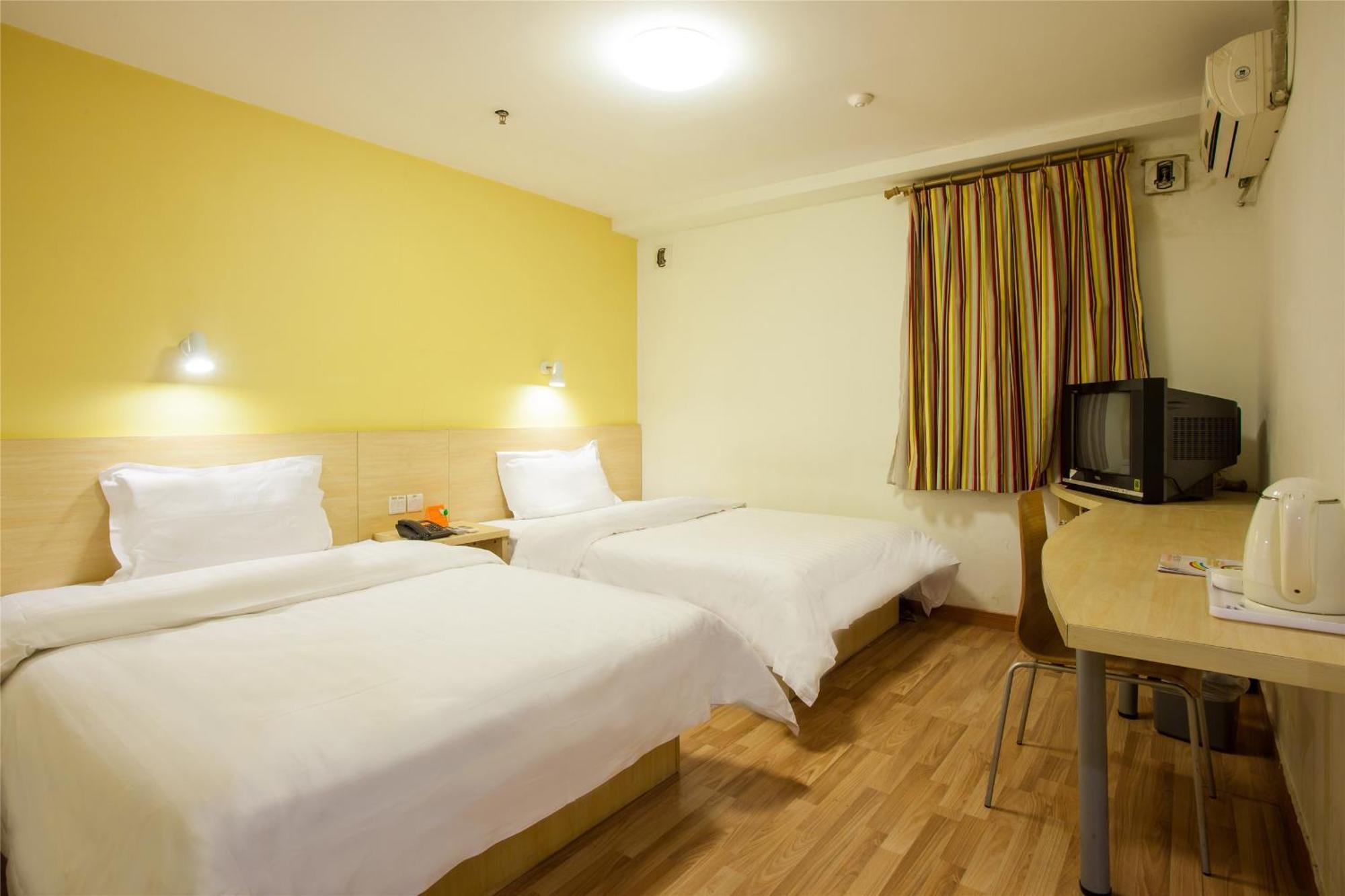 7Days Inn Beijing Shunyi Development Zone Xiandai Auto Mall ภายนอก รูปภาพ